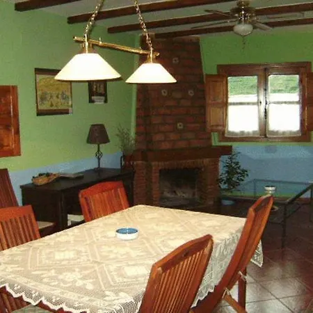 Valle Del Arrago 펜션 로블딜로드가타